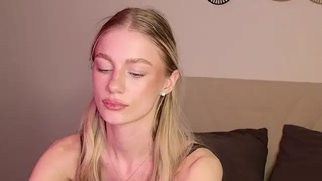 GabriellaOlsen online show from 04/12/26, 04:54