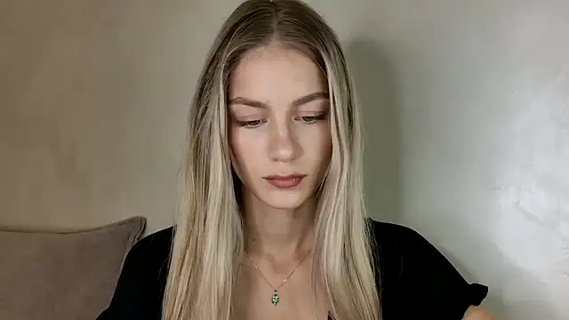 GabriellaOlsen online show from 09/28/25, 10:00