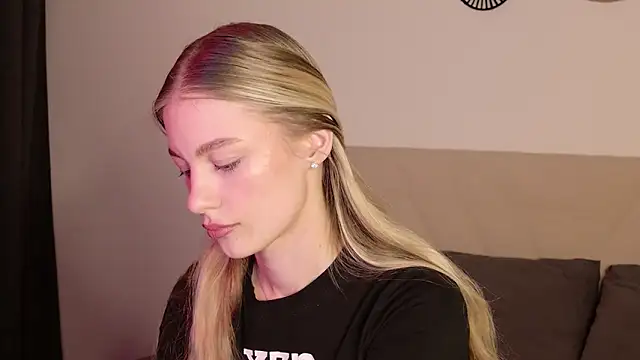 GabriellaOlsen online show from 04/11/26, 05:49