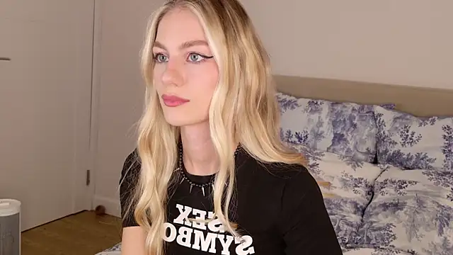 GabriellaOlsen online show from 12/20/25, 02:09