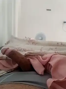 Snapshot of Trixboy201 chatting on 02/04/25, 02:32 Trixboy201 online show from 02/04/25, 02:32