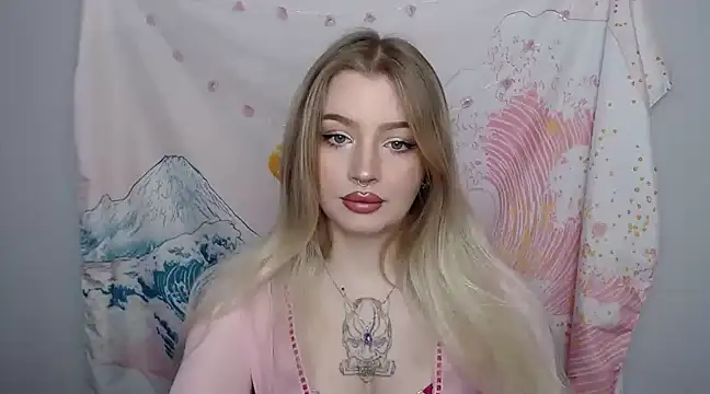 DelightCamila online show from 01/28/25, 07:43