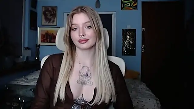 DelightCamila online show from 03/19/25, 10:09