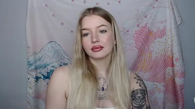 DelightCamila online show from 02/22/25, 07:45