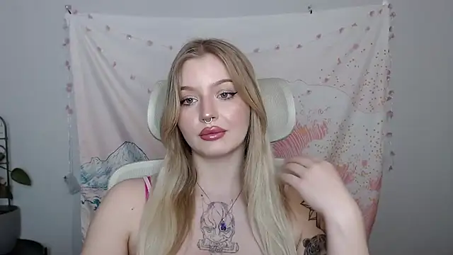 DelightCamila online show from 03/13/25, 05:50