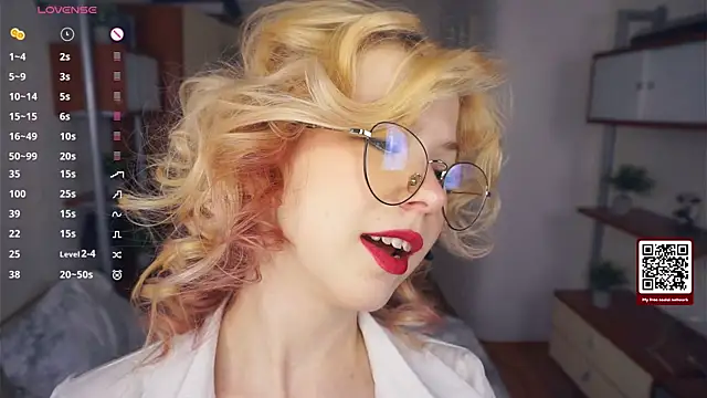 LynetHakes online show from 12/05/25, 07:07