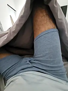 Snapshot of j0nathan00 chatting on 01/26/25, 05:23 j0nathan00 online show from 01/26/25, 05:23