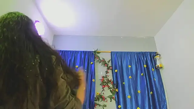 ShairaMarss online show from 11/18/25, 02:31