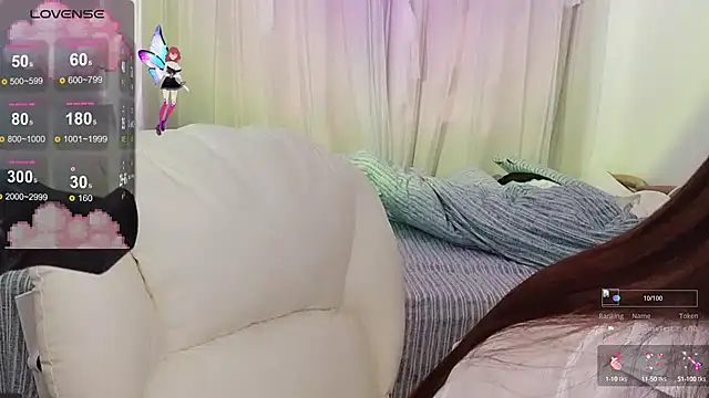 Snapshot of tunestar chatting on 10/01/25, 02:17 tunestar online show from 10/01/25, 02:17