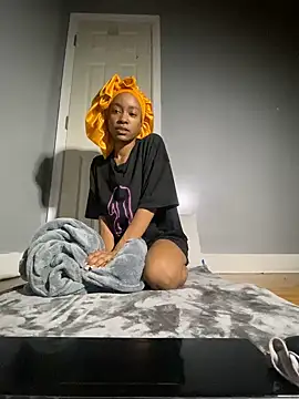 Meerawantsyou online show from 02/05/25, 03:34