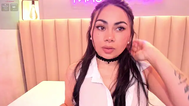 Naomymonroe  online show from 01/17/26, 09:40