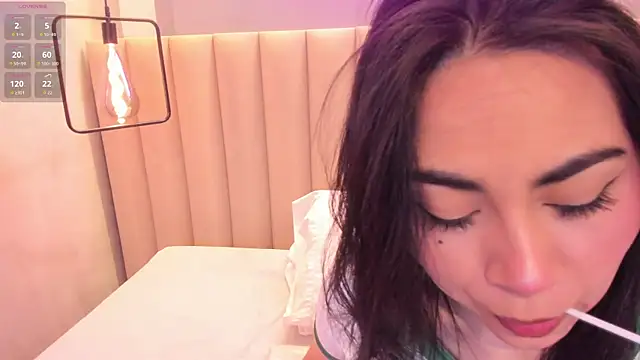 Naomymonroe  online show from 12/03/25, 09:36