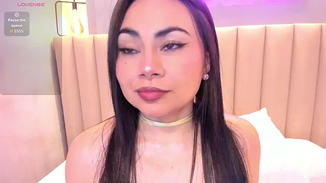 Naomymonroe  online show from 03/28/26, 10:00