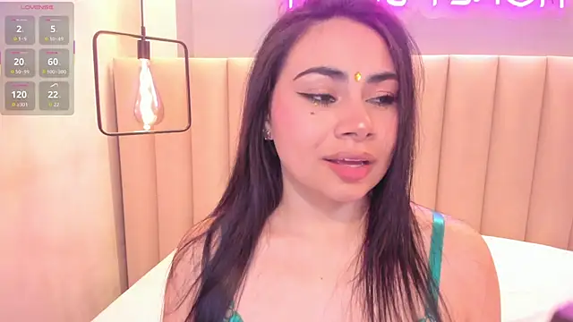 Naomymonroe  online show from 11/13/25, 09:51