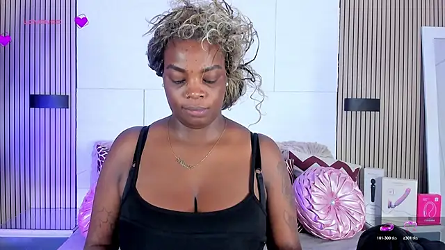 Snapshot of NatyParker chatting on 06/19/26, 01:39 NatyParker online show from 06/19/26, 01:39