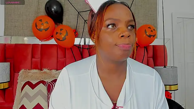 NatyParker online show from 10/30/25, 01:53