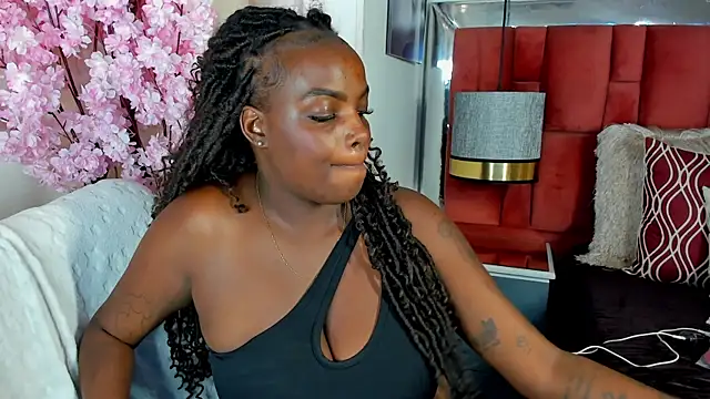 NatyParker online show from 12/15/25, 02:12