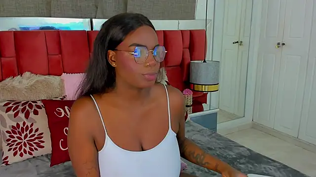 NatyParker online show from 11/01/25, 02:00