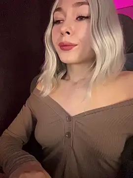 Ohmy Nora  online show from 11/21/25, 12:20