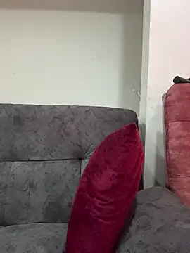 Snapshot of KarlaWild chatting on 10/05/25, 10:00 KarlaWild online show from 10/05/25, 10:00