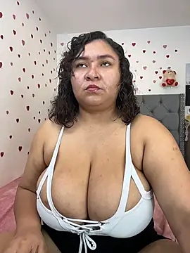 Snapshot of KarlaWild chatting on 03/09/26, 01:14 KarlaWild online show from 03/09/26, 01:14