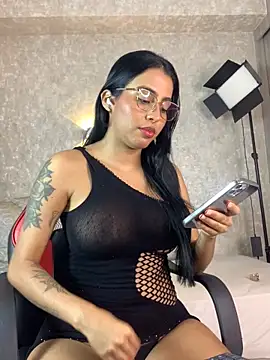 Snapshot of genesissara chatting on 09/14/25, 12:00 genesissara online show from 09/14/25, 12:00