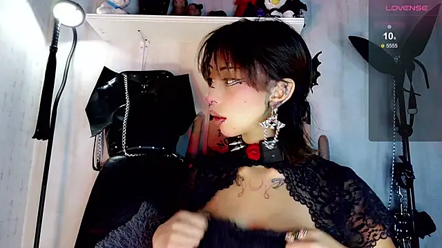 Snapshot of verhona_vlad chatting on 02/22/25, 04:51 verhona vlad online show from 02/22/25, 04:51