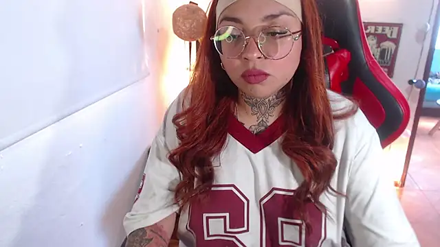 natyk m online show from 09/26/25, 02:35