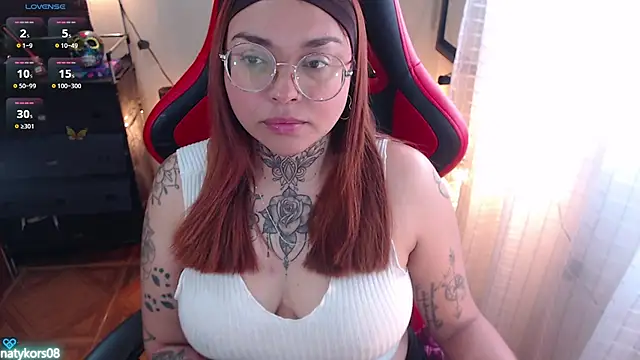 Snapshot of natyk_m chatting on 03/15/26, 04:47 natyk m online show from 03/15/26, 04:47