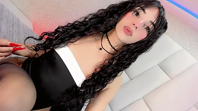 Angeles Busst online show from 04/14/26, 09:20