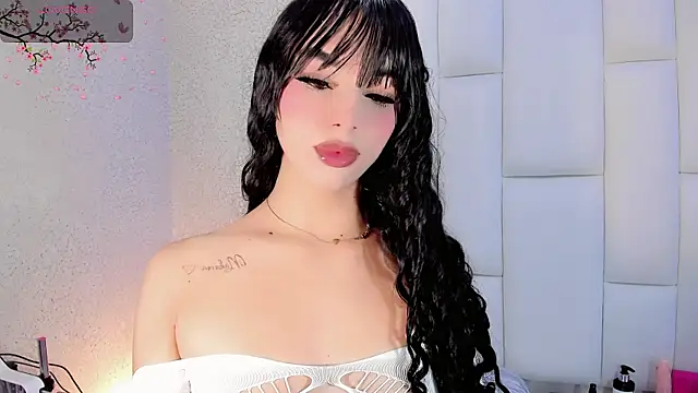 Snapshot of Angeles_Busst chatting on 01/11/26, 08:05 Angeles Busst online show from 01/11/26, 08:05