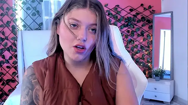 alaia greyy online show from 03/31/26, 01:24