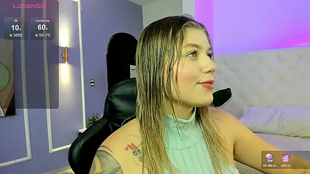 alaia greyy online show from 11/28/25, 01:00