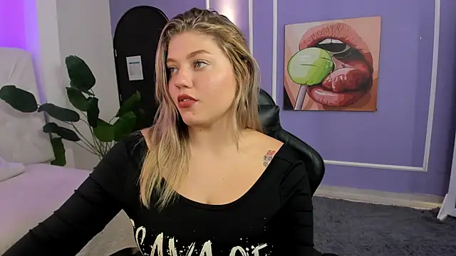 alaia greyy online show from 11/18/25, 03:26