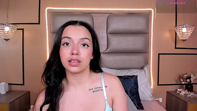 CAYLINCOLLINS online show from 11/11/25, 03:01