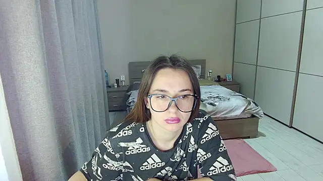 singletrouble online show from 04/08/26, 04:36