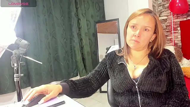 Isabella boom online show from 02/14/25, 09:24