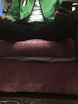 aebaleek2505 online show from 02/23/25, 01:32