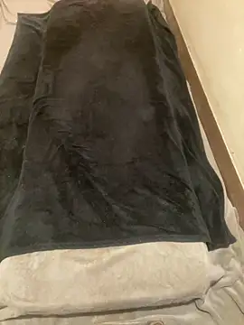 aebaleek2505 online show from 03/27/26, 06:42