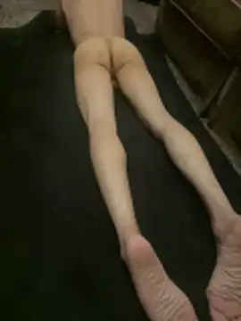 aebaleek2505 online show from 03/10/26, 08:46