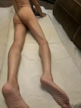 aebaleek2505 online show from 03/16/26, 07:27