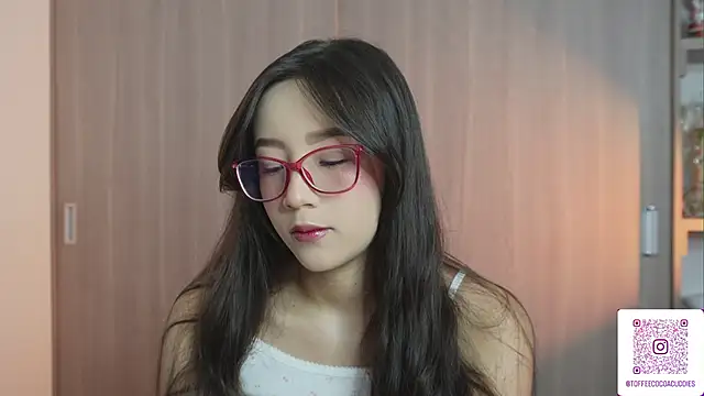 sophi lii online show from 04/18/26, 11:49