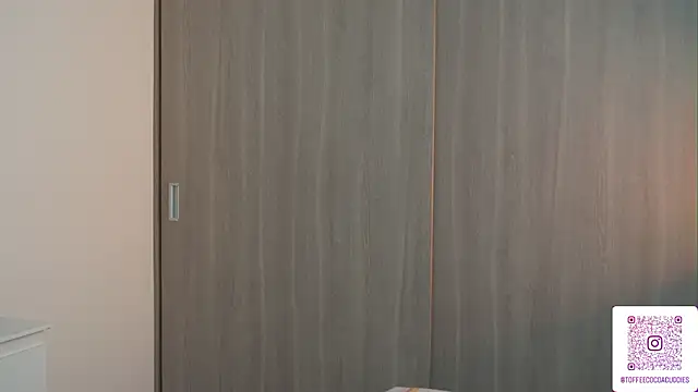 sophi lii online show from 04/05/26, 11:11