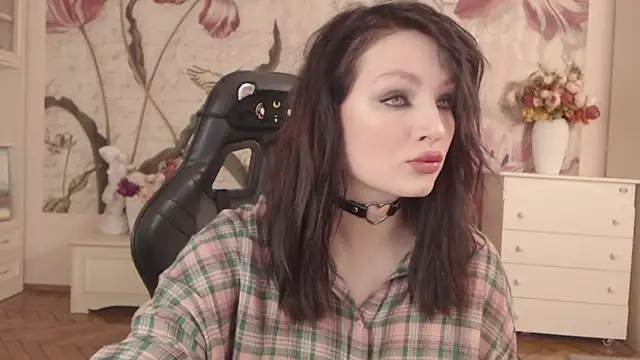 BritneyBarker online show from 02/05/26, 10:27