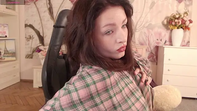 BritneyBarker online show from 09/20/25, 02:27