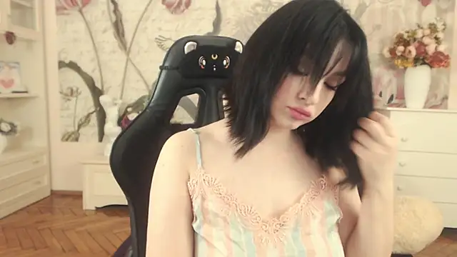 BritneyBarker online show from 03/05/26, 12:40