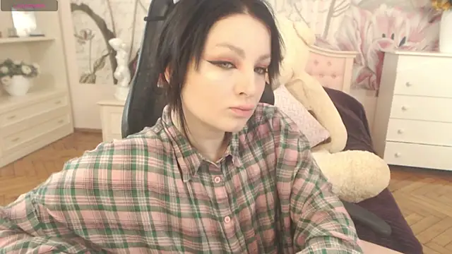 BritneyBarker online show from 04/14/26, 08:14