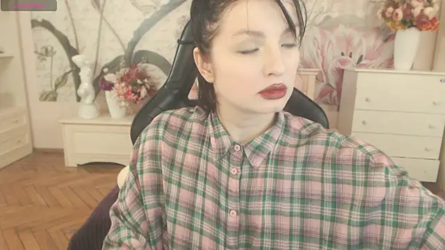 BritneyBarker online show from 04/19/26, 07:53