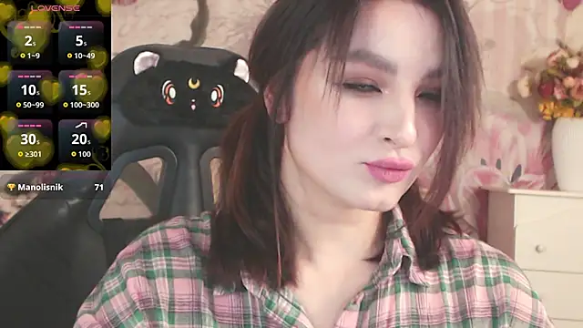 BritneyBarker online show from 11/26/25, 09:15