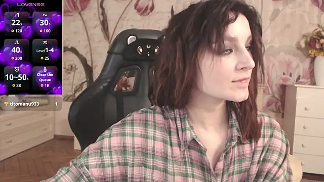 BritneyBarker online show from 11/29/25, 02:44